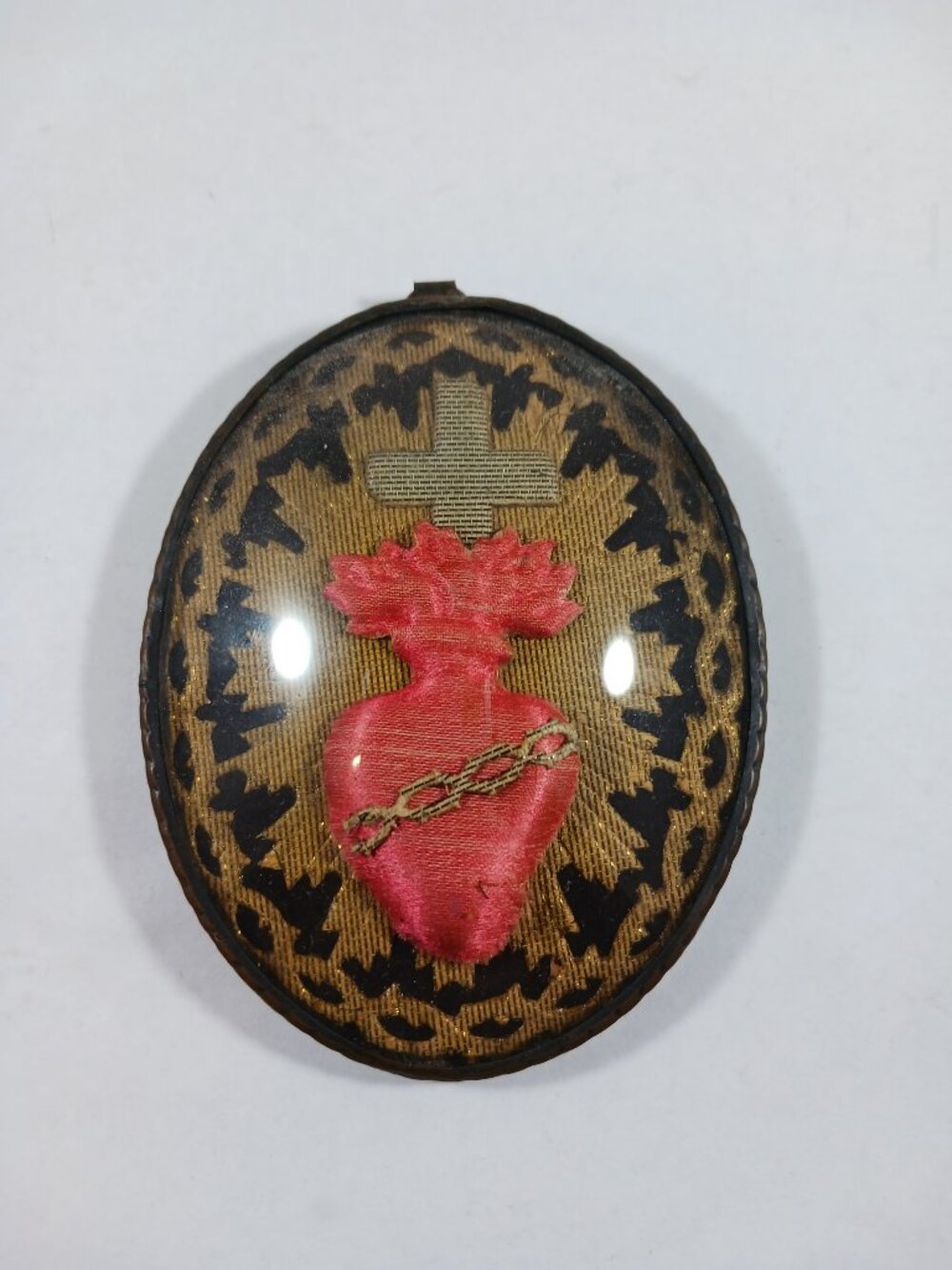 Antique 19th Century French Sacred Heart Jesus Embroidered Reliquary Devotional - Picture 5 of 5